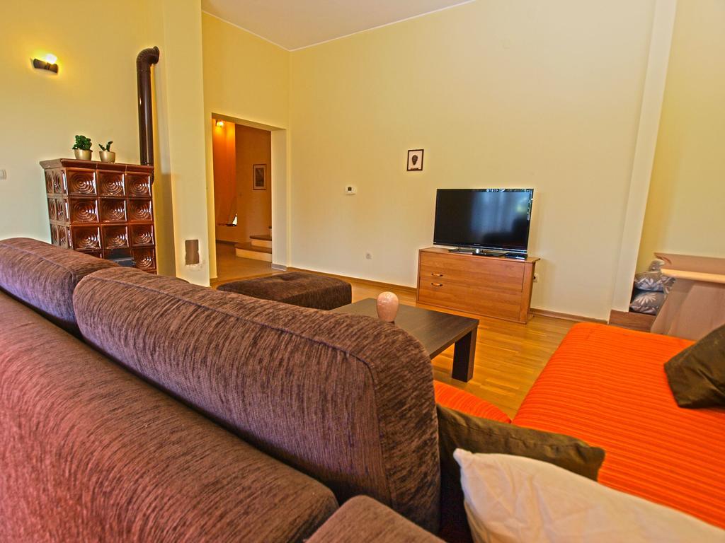 Apartments Milio 1105 Fazana Exterior photo