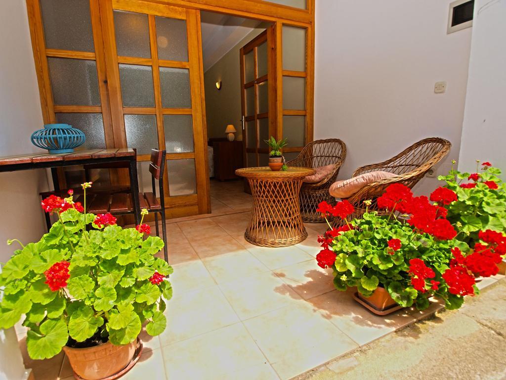 Apartments Milio 1105 Fazana Exterior photo