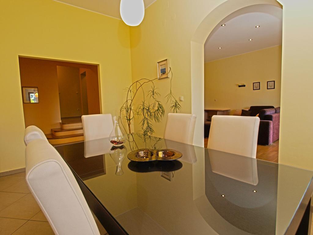 Apartments Milio 1105 Fazana Exterior photo