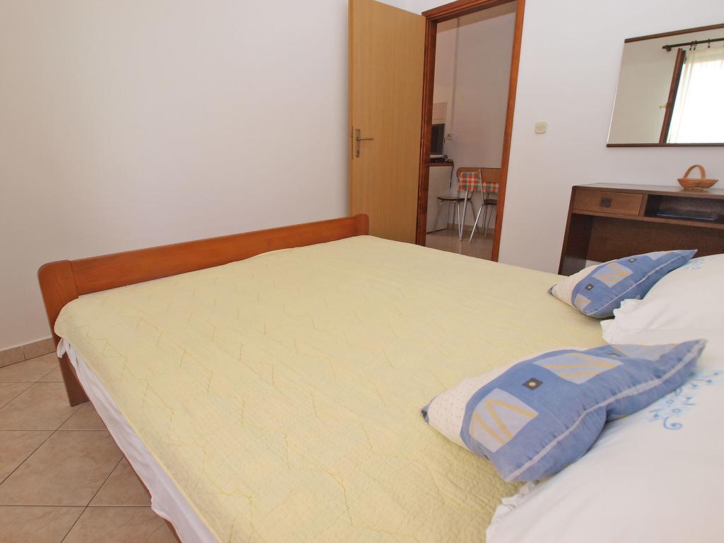 Apartments Milio 1105 Fazana Exterior photo